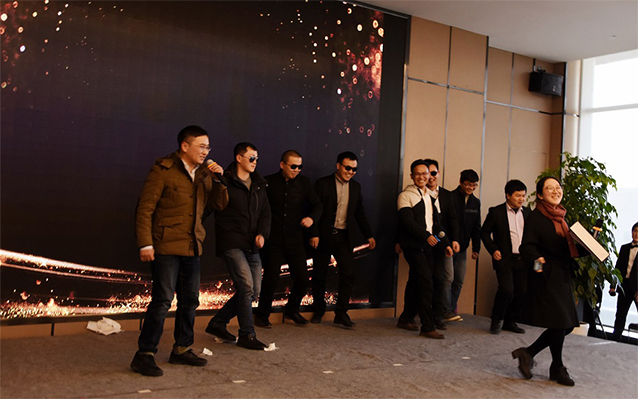 新起點 · 新啟航 新起點 · 新啟航