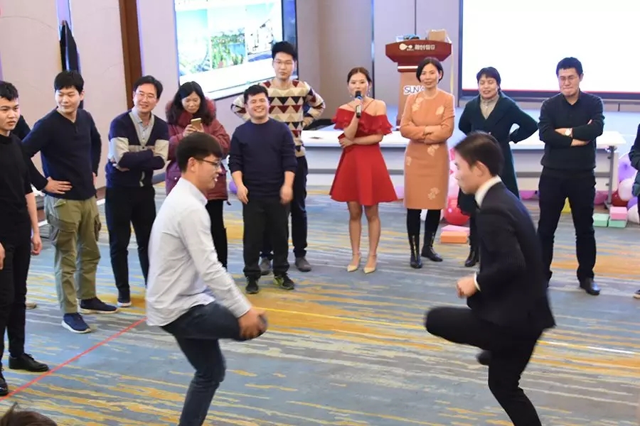 挑戰(zhàn)極限 超越自我 | 武漢中觀2018年表彰大會暨2019年展望 挑戰(zhàn)極限 超越自我 | 武漢中觀2018年表彰大會暨2019年展望