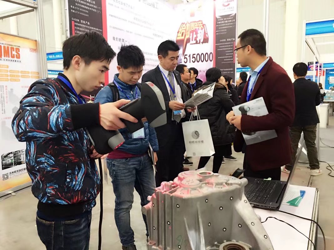 中觀董事長(zhǎng)接受CCTV-7《中國(guó)品牌》欄目采訪 中觀董事長(zhǎng)接受CCTV-7《中國(guó)品牌》欄目采訪