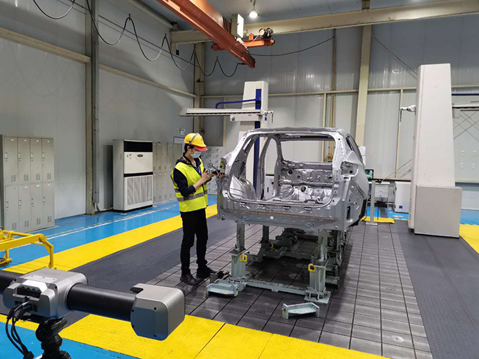 中觀便攜式三坐標(biāo)測(cè)量筆ZG-Probe在白車(chē)身上的應(yīng)用