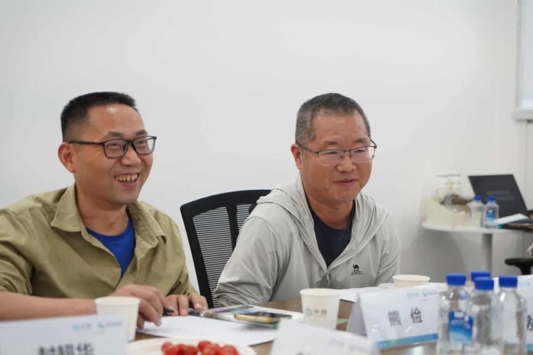 在座談交流環(huán)節(jié)，雙方圍繞如何更好地推動產(chǎn)教融合進行了深入探討